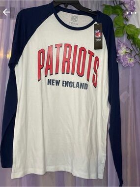 NFL New England Patriots White and Navy Long Sleeve Tee